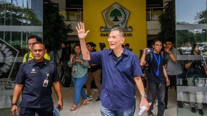 Jusuf Hamka setelah mengundurkan diri dari Partai Golkar