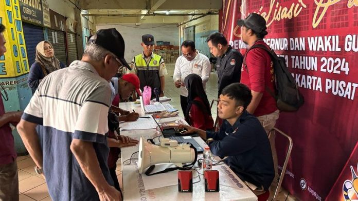 KPU Jakbar buka layanan help desk di Pasar Palmerah