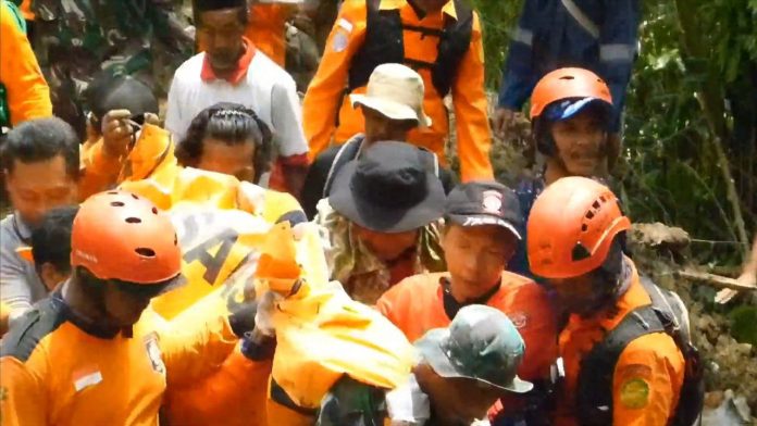 korban tertimbun longsor di Kebumen